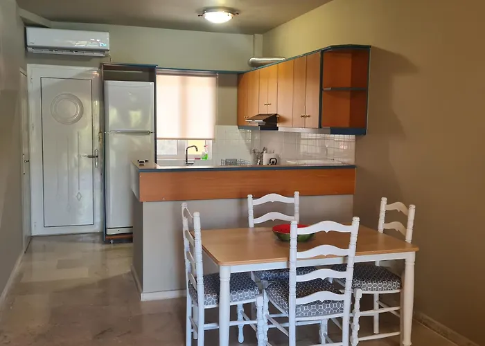 Megusta Apartments Selianitika